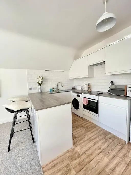 Four Oaks Apartment Bournemouth