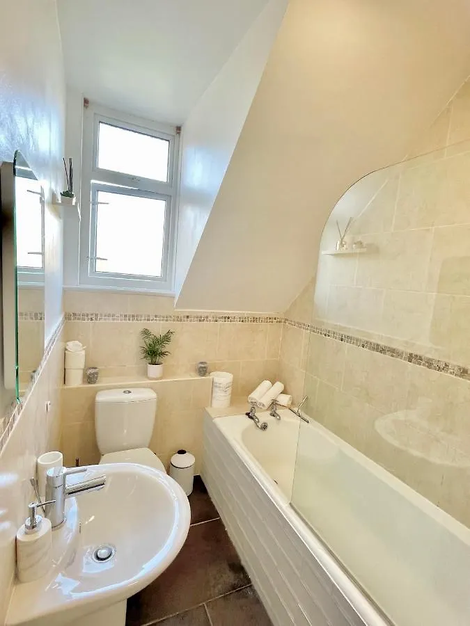 Four Oaks Apartment Bournemouth